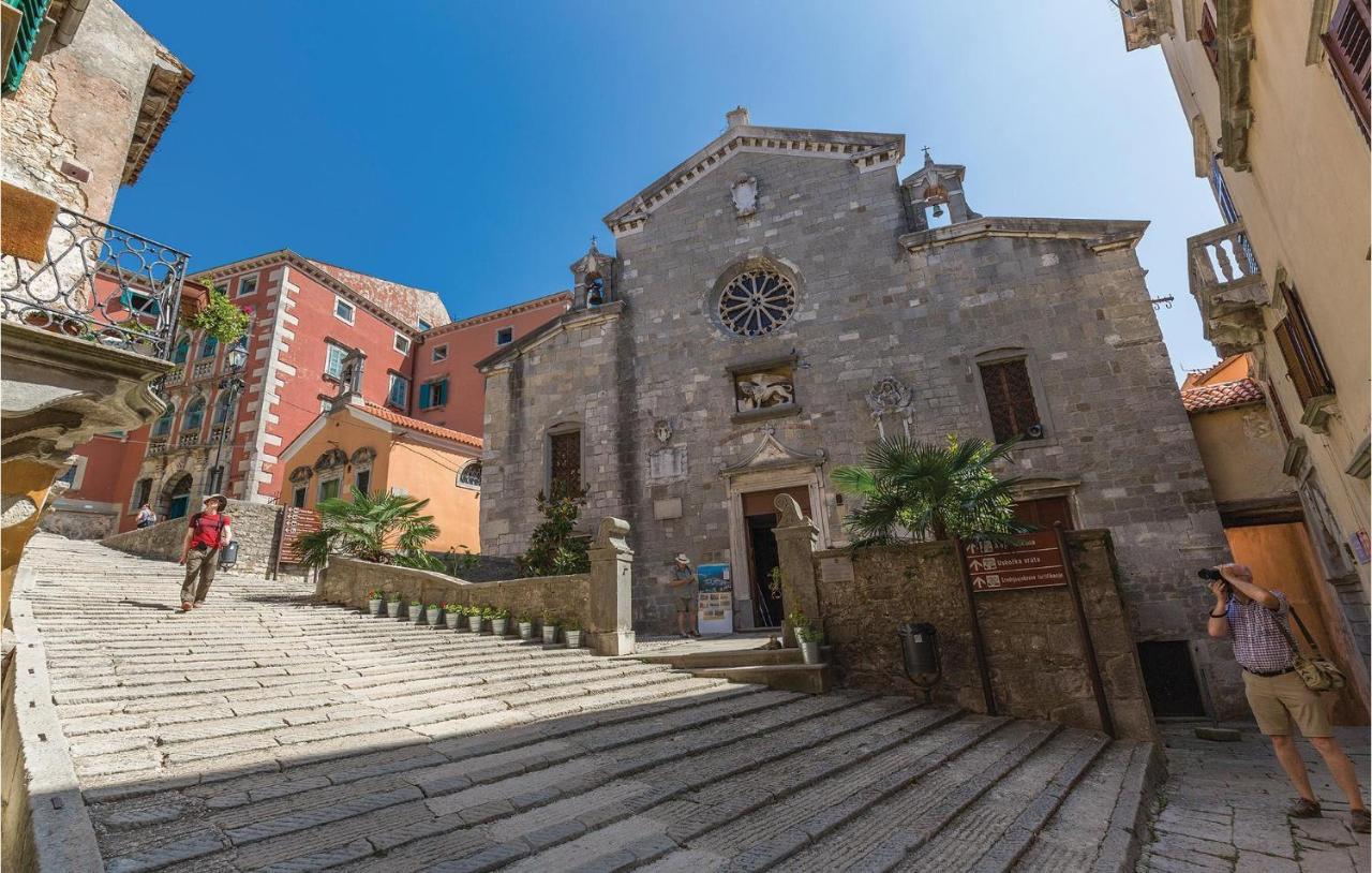 2 Bedroom Lovely Apartment In Labin Labin  Esterno foto