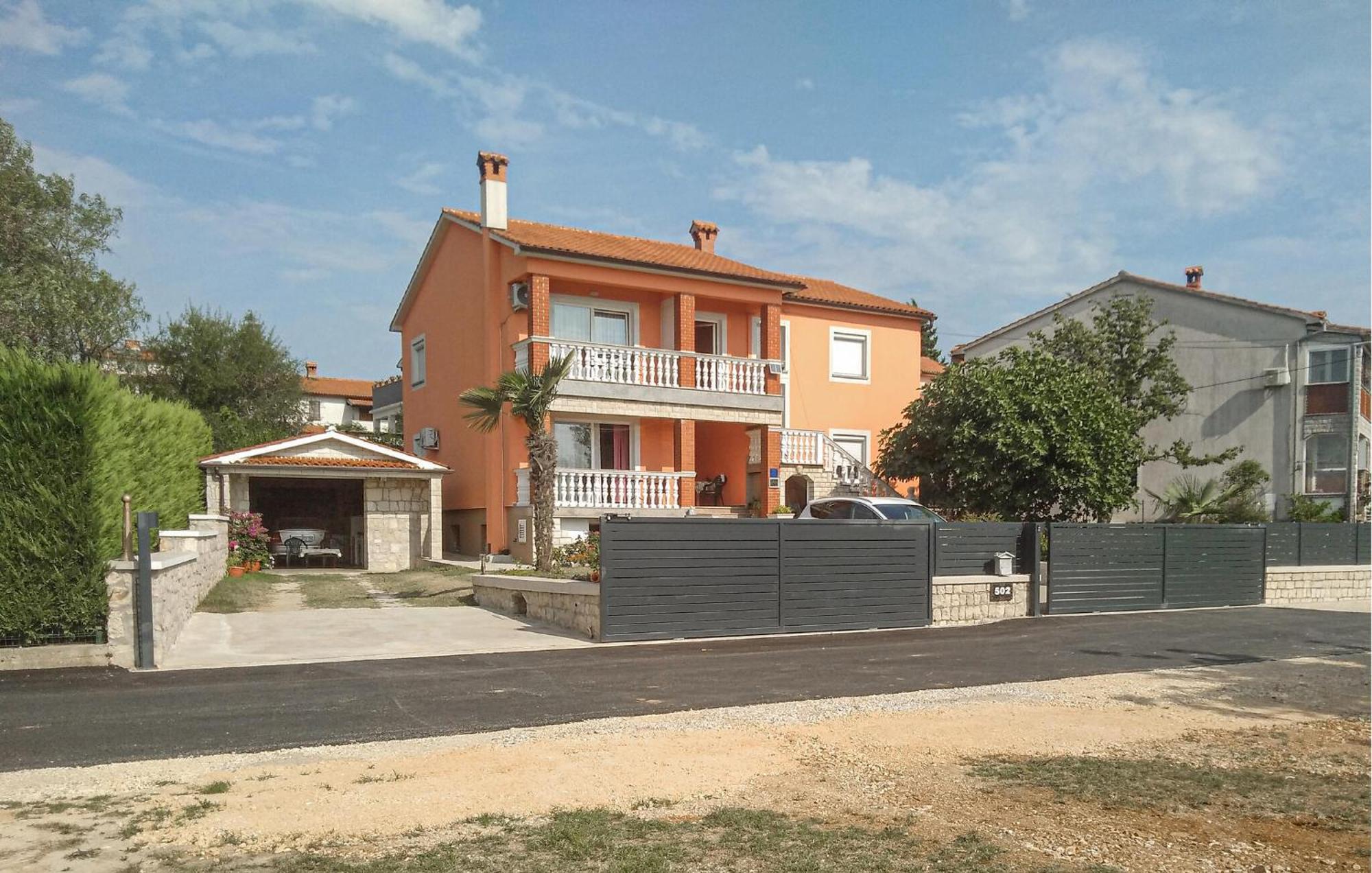 2 Bedroom Lovely Apartment In Labin Labin  Esterno foto